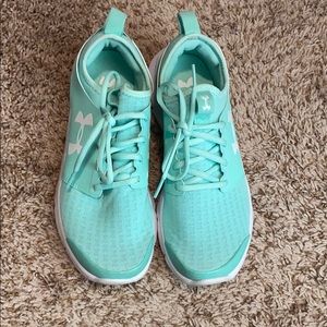 Under Armour tennis shoes